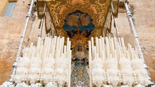 Jesús Resucitado y la Virgen de la Alegría cierran con dulzura la Semana Santa de Córdoba