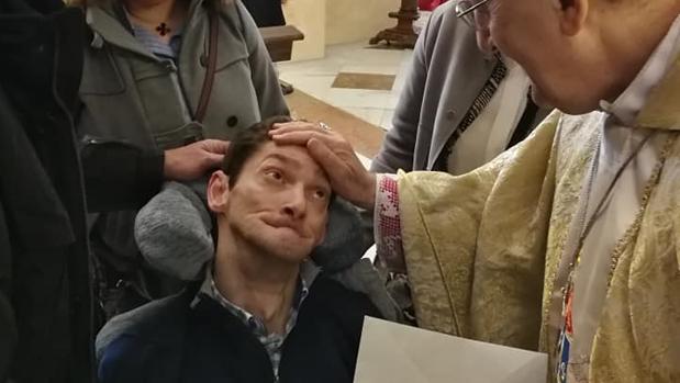 Los Papas Juan Pablo II y Benedicto XVI ya escribieron al vecino de Montilla conmovidos por su historia