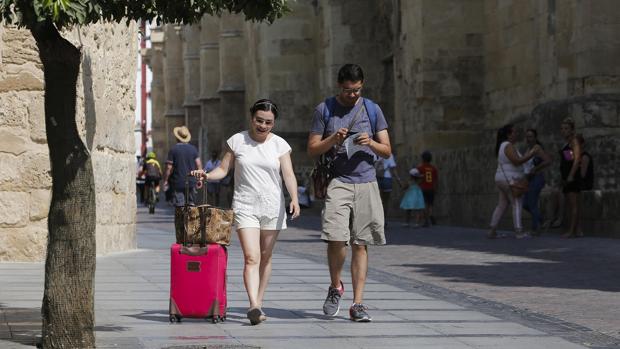 Córdoba tiene 2.541 pisos turísticos que ingresan 12,5 millones anuales, según un informe municipal