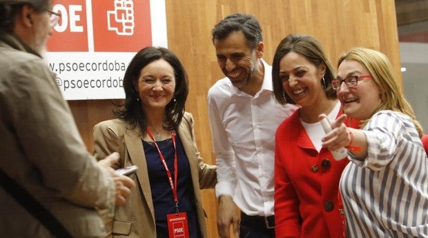 El PSOE gana en Córdoba capital y el PP pierde la mitad de su bolsa de apoyos