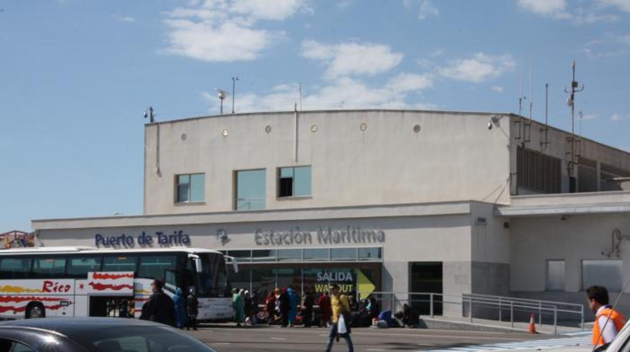 Imagen de la estación marítima del Puerto de Tarifa.