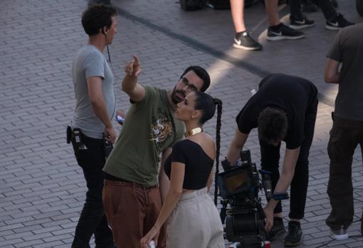 India Martínez graba su nuevo videoclip en el entorno de la Mezquita-Catedral de Córdoba