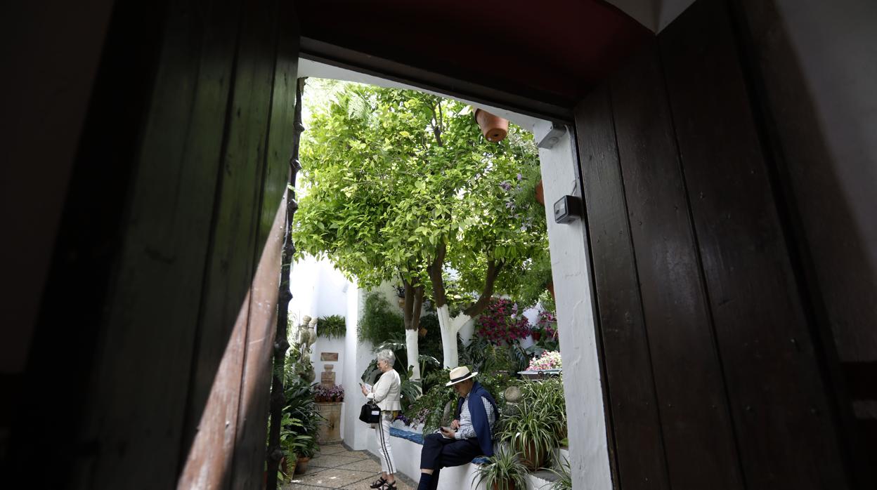 Un rincón del patio de la iglesia del Juramento de San Rafael