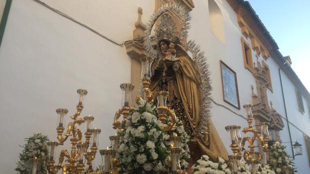 Una oración de ángeles parte de Capuchinos hasta el cielo de Córdoba