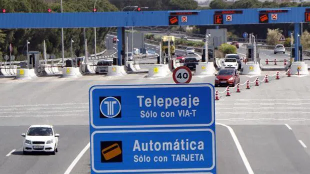 La Junta de Andalucía espera que el peaje de la AP-4 entre Sevilla y Cádiz desaparezca en 2020