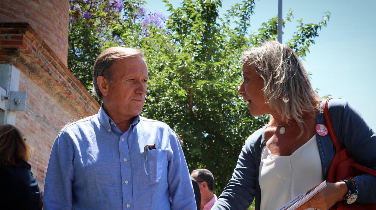 Isabel Albás, candidata de Ciudadanos a la Alcaldía de Córdoba, durante su acto electoral en la Huerta de la Reina