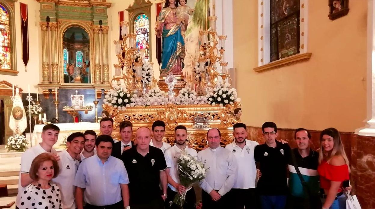 Ofrenda del Córdoba Futsal a la Virgen María Auxiliadora