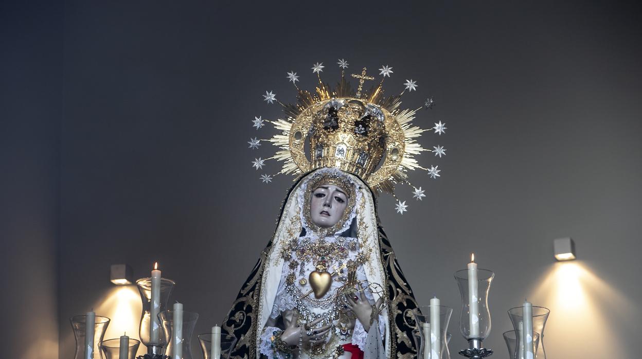 La Virgen de los Dolores, en su paso procesional