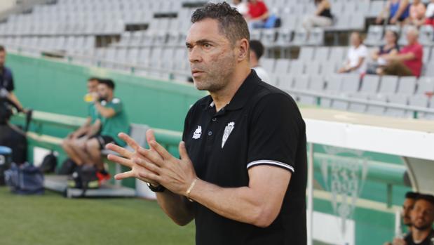 Córdoba CF | Rafael Navarro: «No se puede decir nada nuevo»