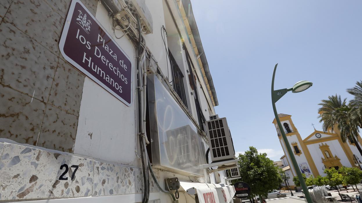 La plaza de Cañero con su nueva rotulación