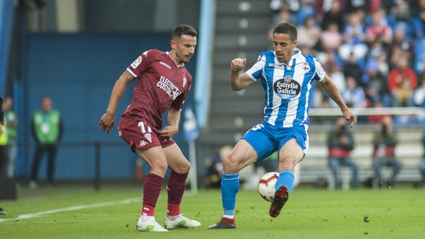 El Córdoba CF se despide del fútbol profesional con derrota ante el Dépor (2-0)