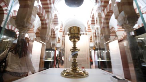 El cáliz del Inca expuesto en la actualidad en la Mezquita-Catedral