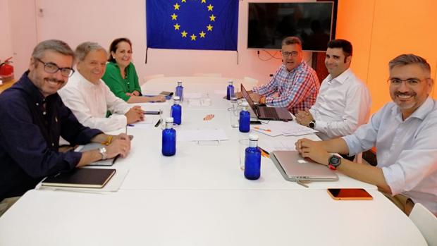 PP y Ciudadanos pactan 77 medidas para Córdoba con rebajas fiscales y menos barreras administrativas