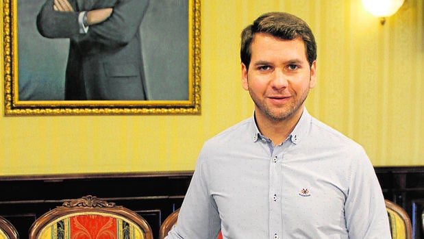 Fernando Priego, alcalde de Cabra: «Facilitaremos que lleguen empresas con menos presión fiscal»