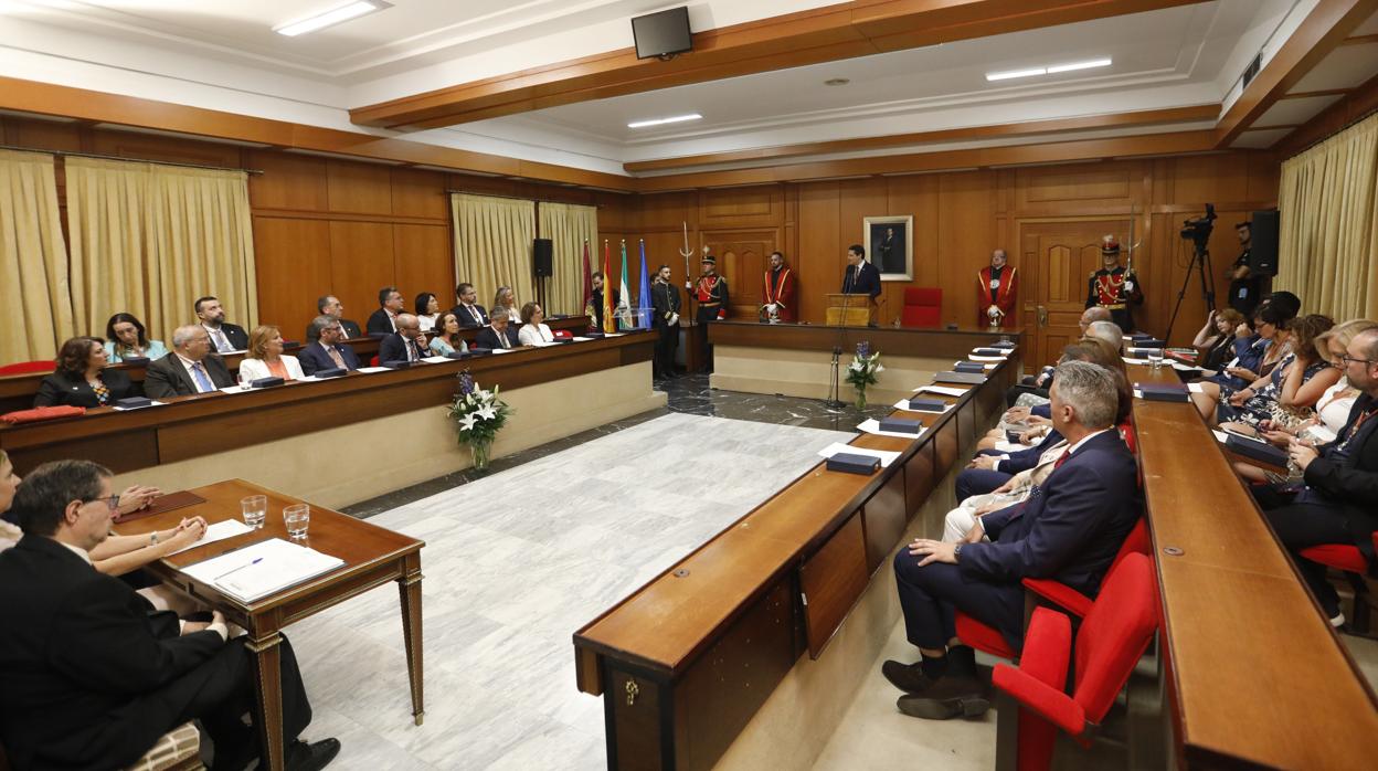 Los nuevos concejales, en el Pleno del Ayuntamiento de Córdoba