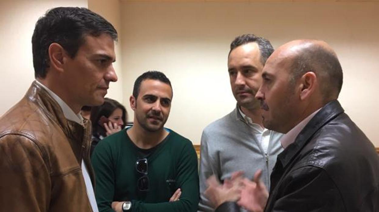 Jorge Gallardo junto a Pedro Sánchez, del que es uno de los mayores valedores en Málaga