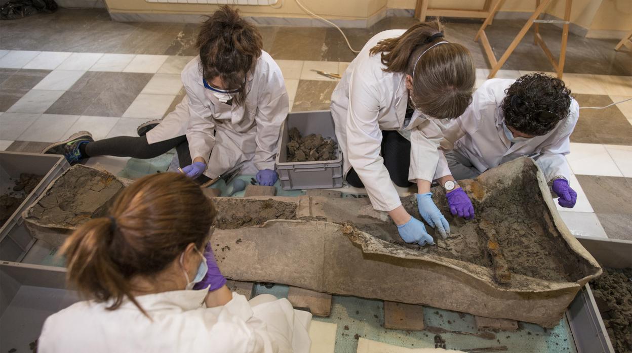 Los trabajos están teniendo lugar en el Museo Arquelógico de Granada.