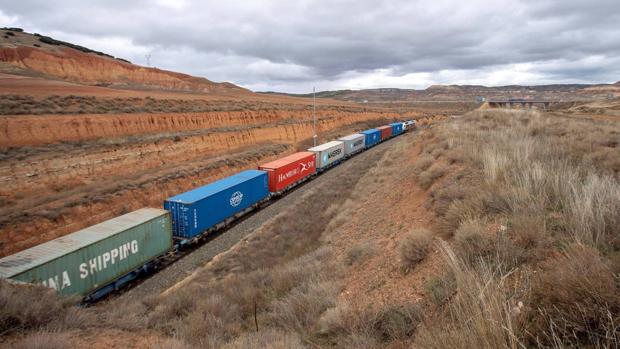 Adif comienza a licitar la doble vía del AVE en Granada que pone en jaque el Corredor Mediterráneo