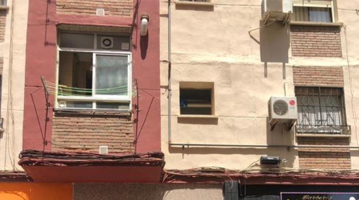 Domicilio de la calle Eduardo R España, en Málaga, donde tuvo lugar el parricidio