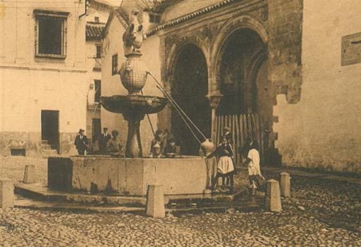 Fuente del Potro, en la plaza del mismo nombre en Córdoba