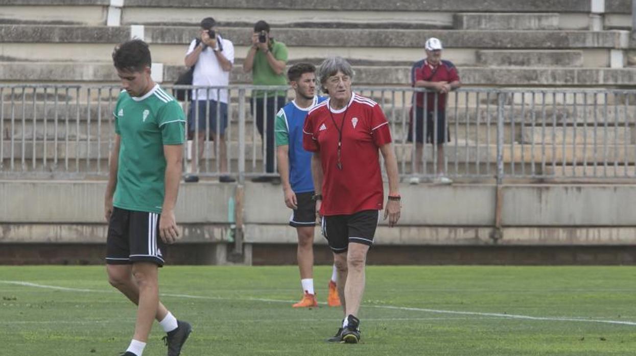 Enrique Martín durante la primera sesión de entrenamiento