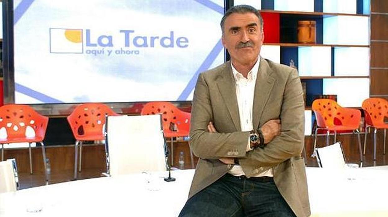 El presentador se queda sin el programa de los viernes 'Menuda Noche'