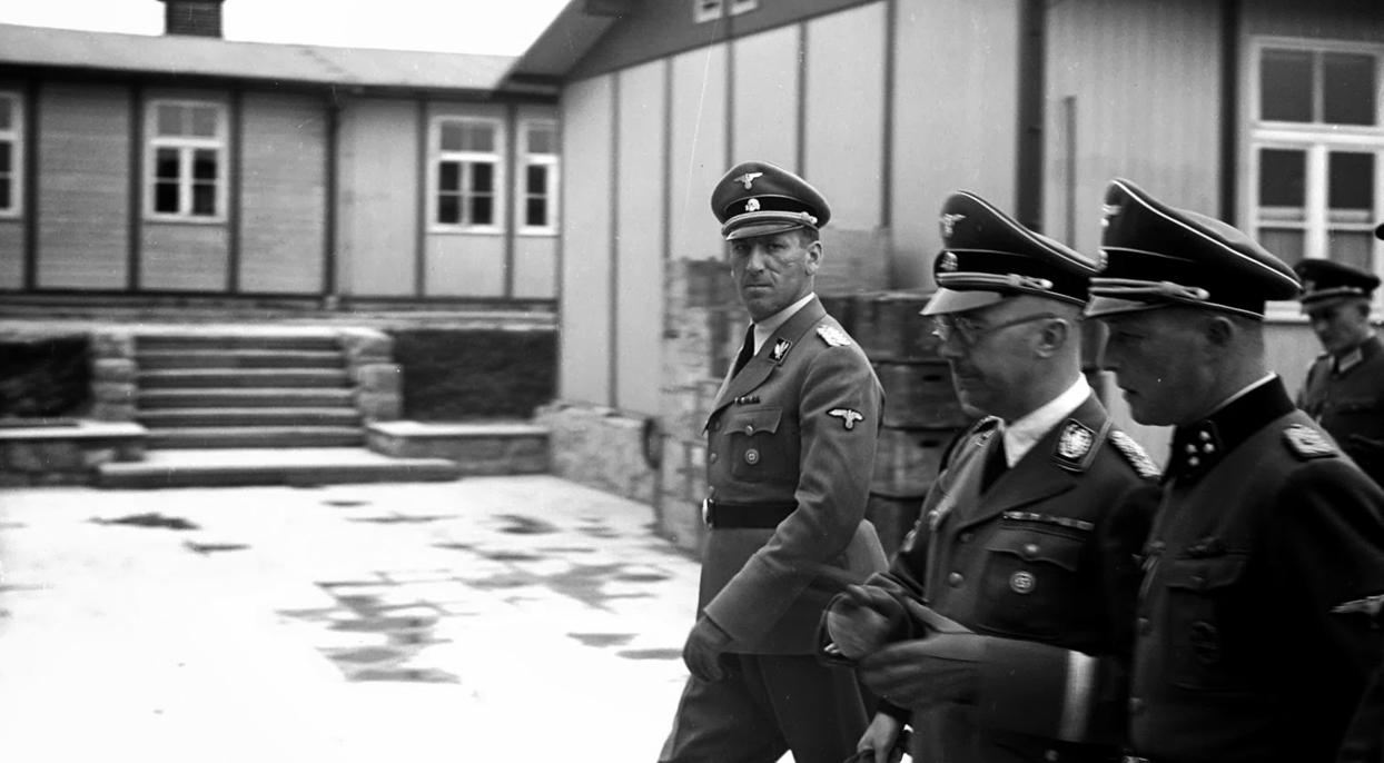 Foto atribuida a Boix en la que se ve a Ernst Kaltenbrunner, responsable de la Gestapo, Henrich Himmler y Franz Ziereis, jefe del campo de Mauthausen