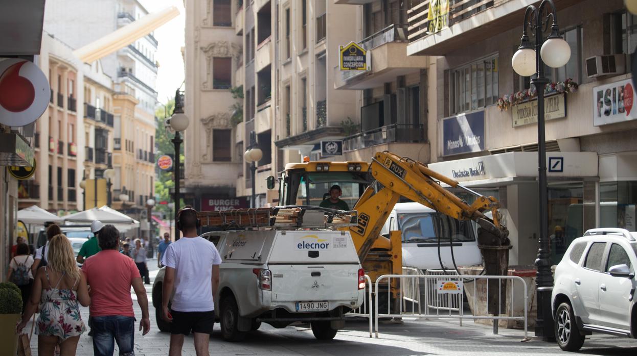 Corte eléctrico por una avería en la calle Gondomar