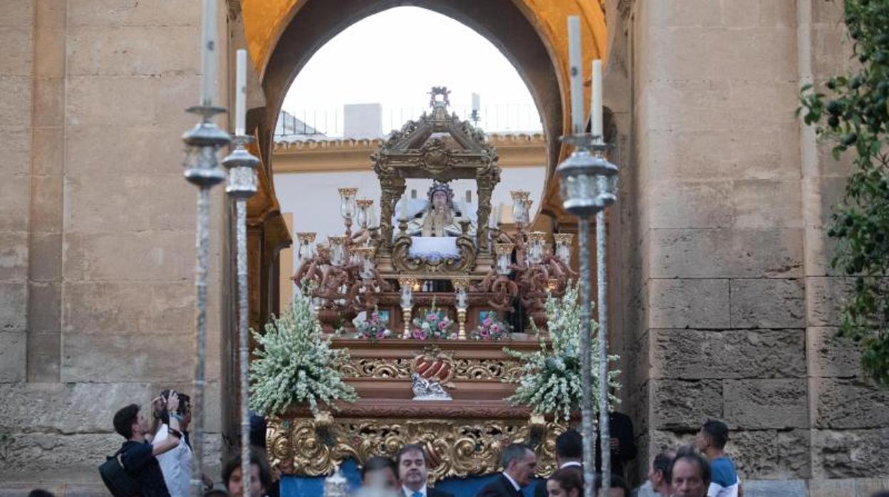 La Virgen del Tránsito en su salida de 2018