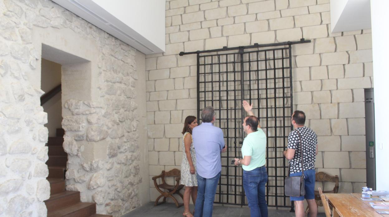 Lugar en el que se ha colocado la reja en el interior del castillo