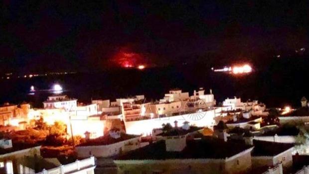 La impactante imagen del incendio de Estepona vista desde Ceuta