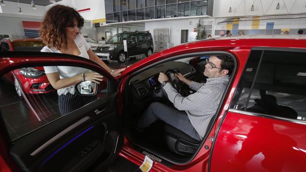 Córdoba registra la mayor caída de Andalucía en matriculaciones de coches en agosto