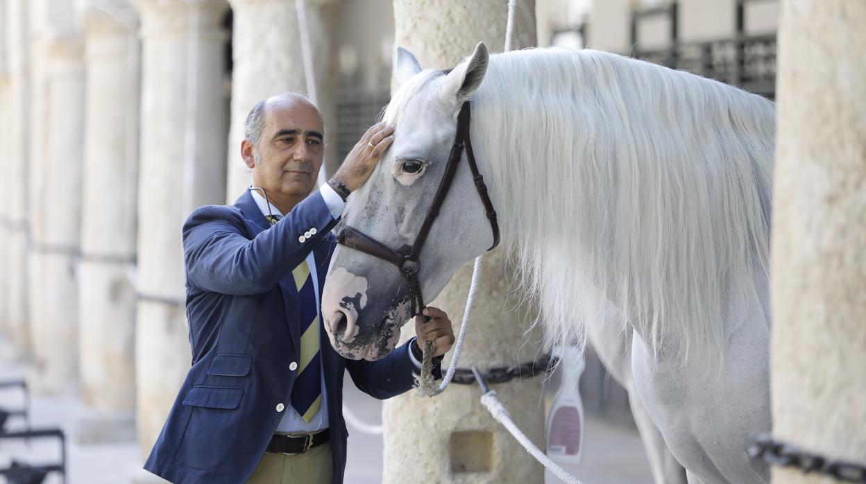 Manuel Moral en las Caballerizas Reales