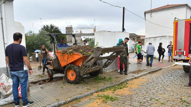 Un intenso aguacero inunda decenas de casas en la localidad cordobesa de Conquista