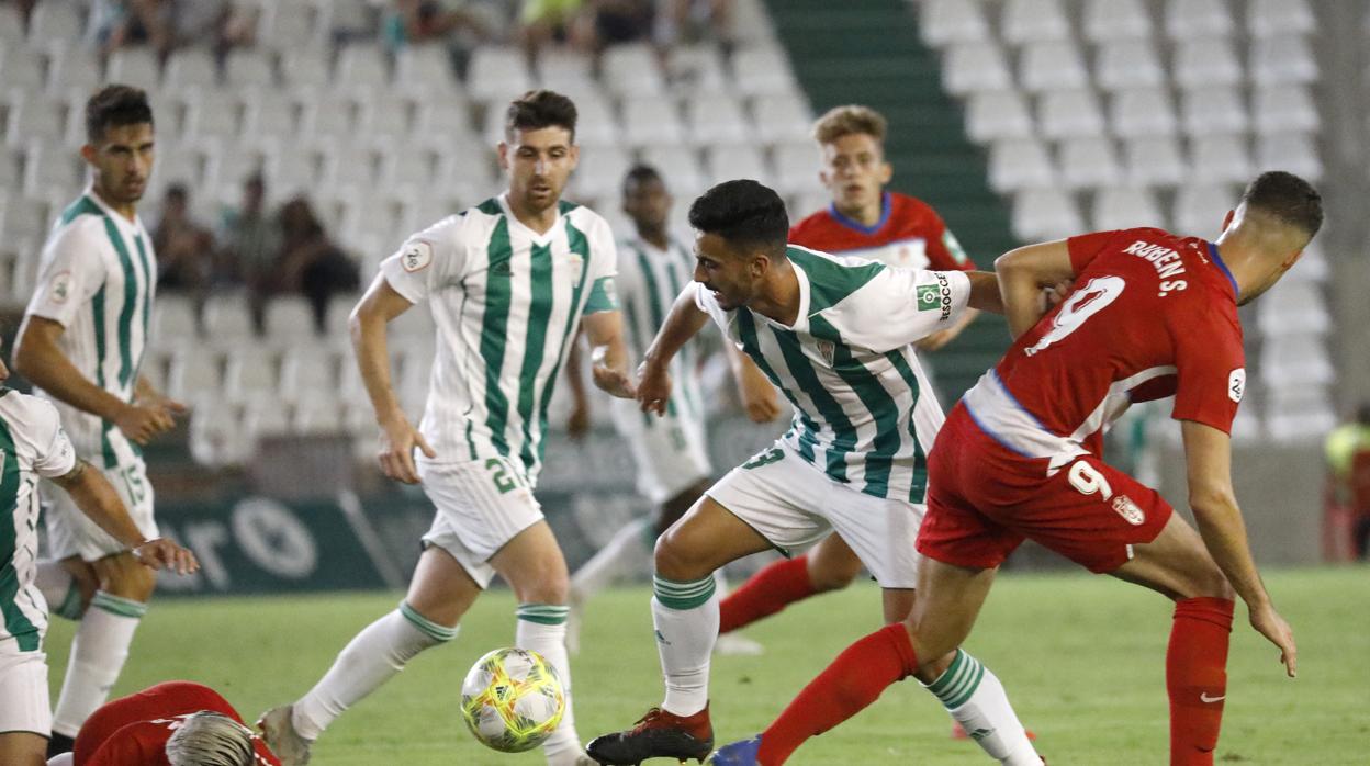 Moyano, en el partido ante el Recreativo Granada