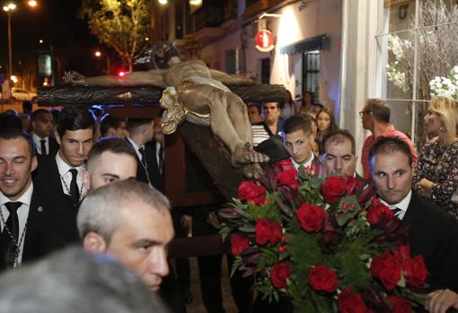 El Cristo de la Agonía, durante su traslado para la magna de Córdoba