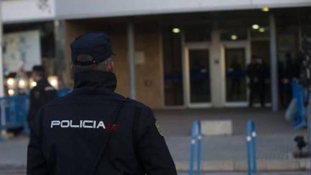 Tres detenidos en Marbella por desfigurar a golpes la cara a un joven al que confundieron con otro