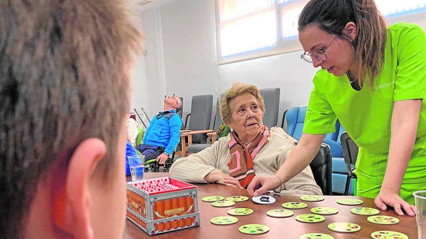 El alzhéimer afecta a más 15.000 personas en Córdoba, más de 4.600 en la capital