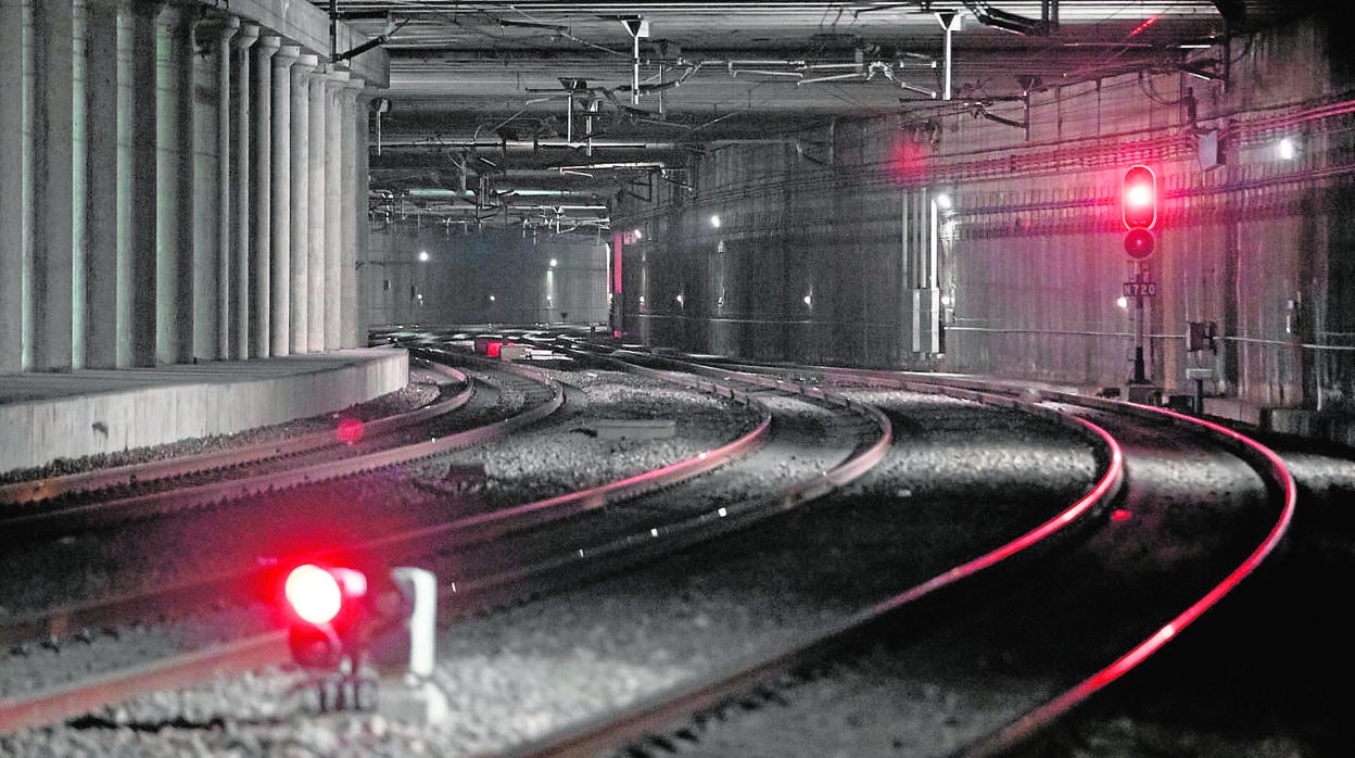 Túnel de acceso a la Estación de Córdoba, completamente iluminado