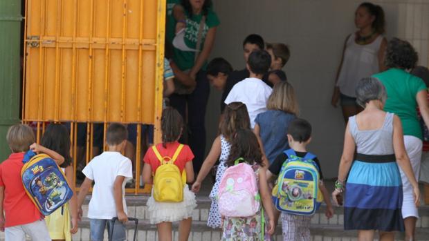 Educación dará puntos para el sorteo del colegio a las familias víctimas del terrorismo