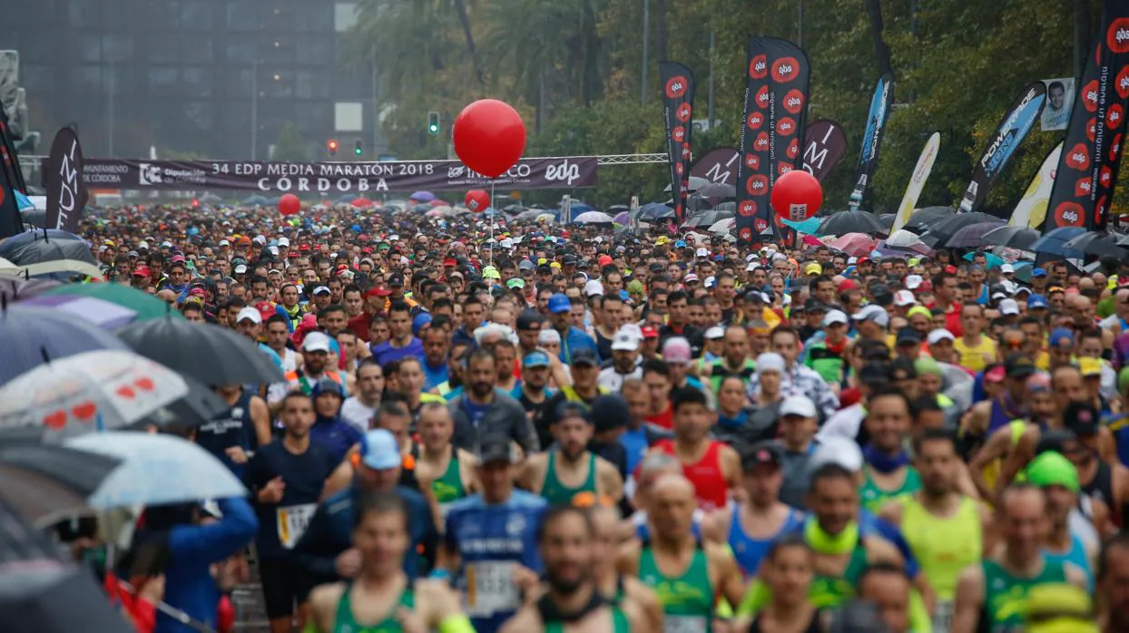 Los corredores de la Media Maratón de Córdoba de la edición del año pasado
