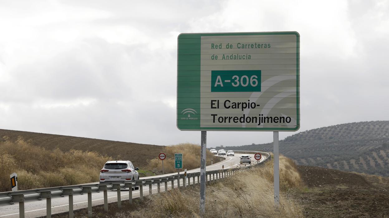 Tramo de la A-306 que une Torredonjimeno y el Carpio