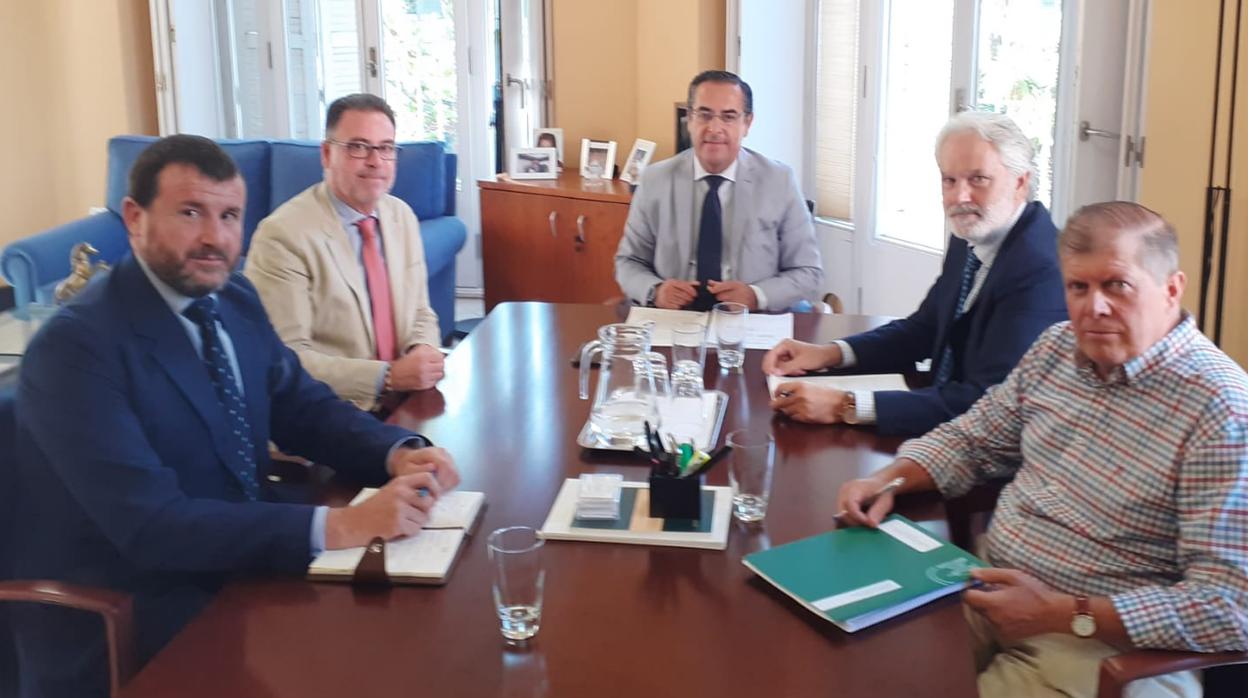 Reunión con el representante del Gobierno andaluz