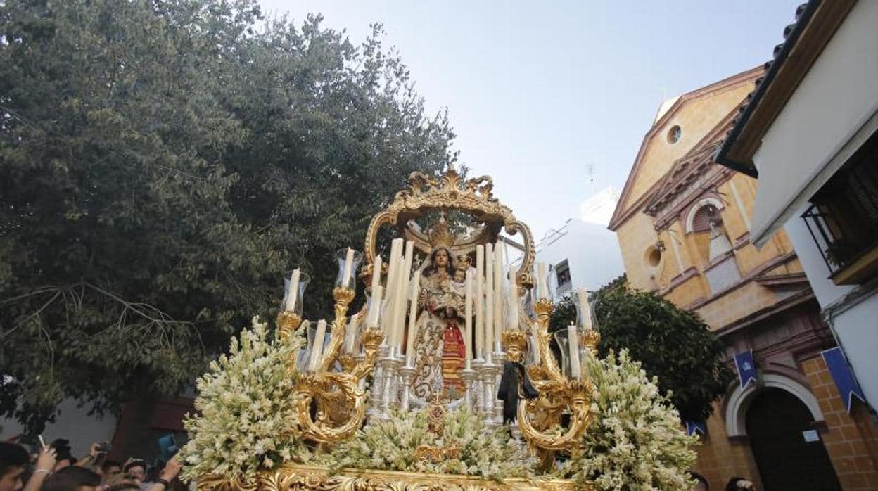 La Virgen del Socorro en su salida procesional