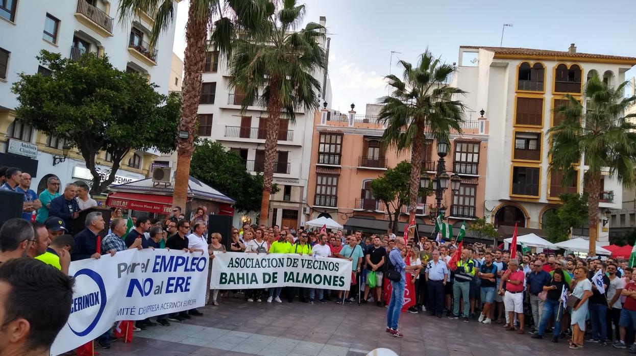 Imagen de algunos de los participantes, en la Plaza Alta de Algeciras