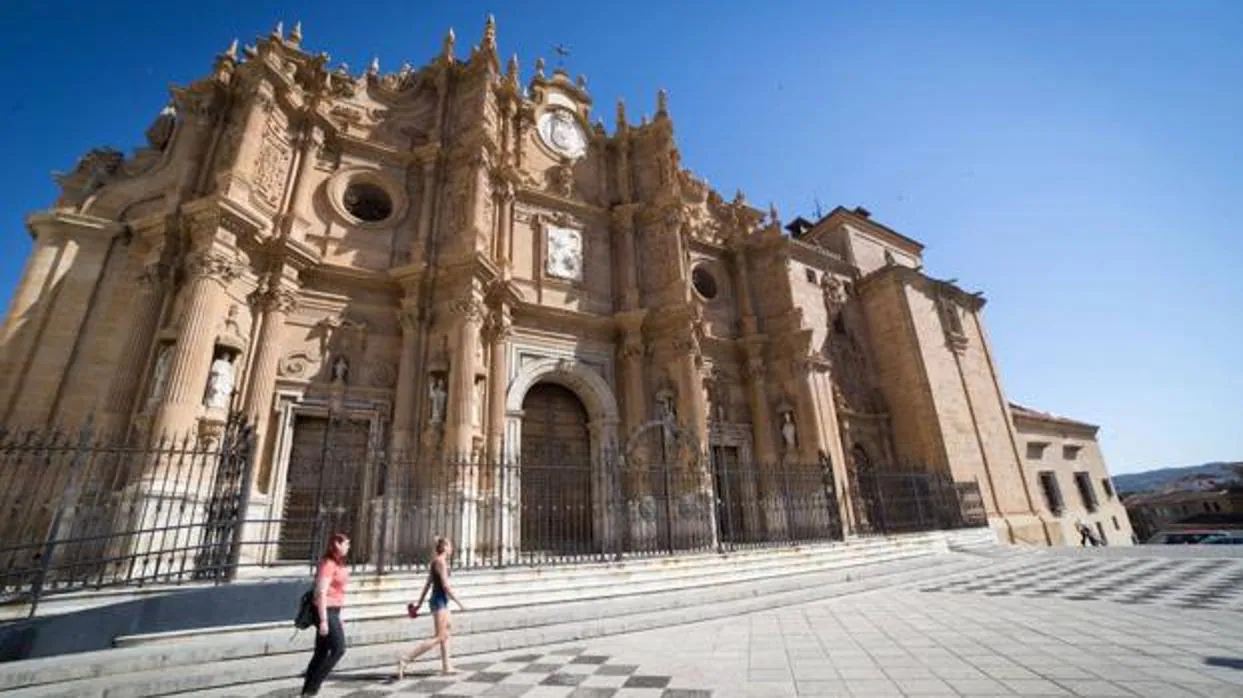 La Catedral de Guadix, en Granada, hará sonar sus campanas contra la despoblación.