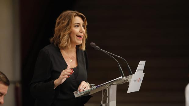 Susana Díaz critica que Juanma Moreno no la haya llamado en los nueve meses que lleva en la Junta
