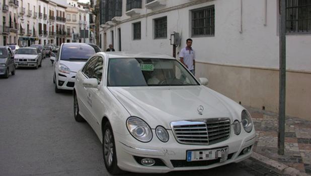 El Ayuntamiento de Priego pagará taxis a los habitantes de las aldeas para hacer gestiones e ir al hospital