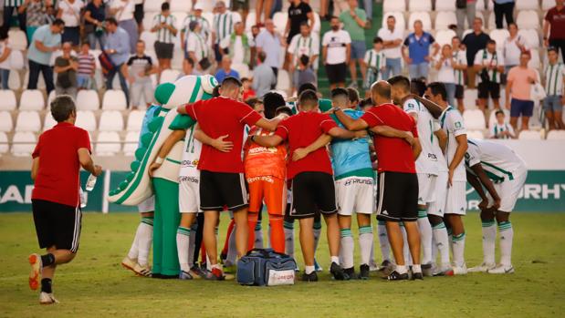 El Córdoba busca su empujón fuera de casa