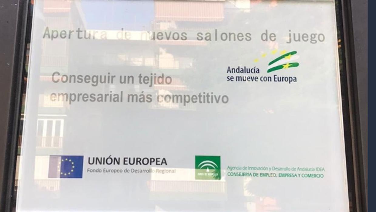 Cartel anunciando la inversión en Sevilla